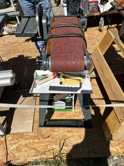 Craftsman 6" Belt Sander/9" Disc Sander - Contractor Series