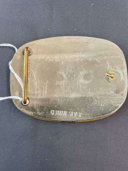 Belt buckle