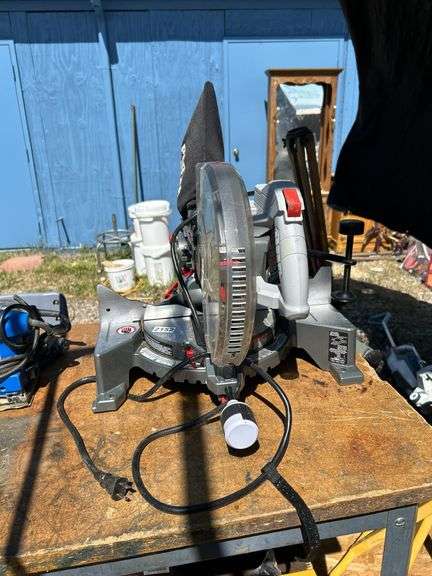 Porter Cable 10-Inch Folding Compound Miter Saw