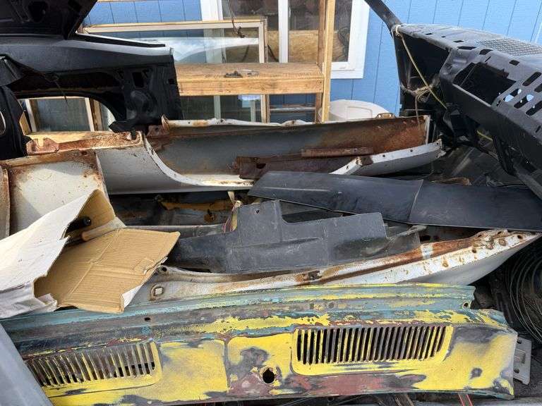 1969 Chevrolet Camaro. Body/Parts come with title