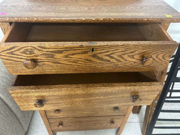 Wood Chest of Drawers - 5 Drawer