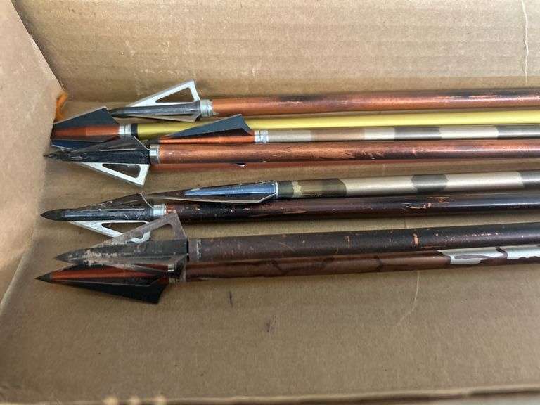Lot of Archery Arrows - Gold Stalker, Easton, and More