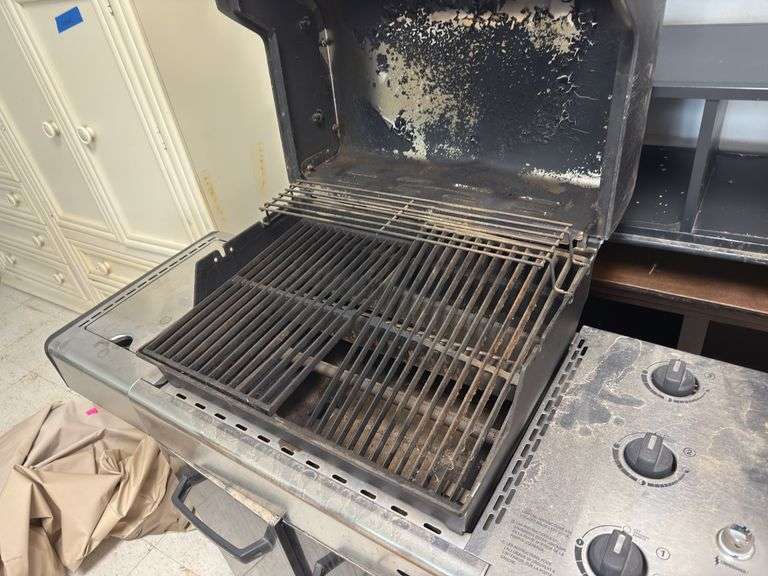 Weber Spirit BBQ grill