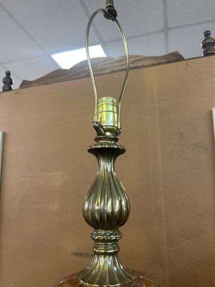 2 glass table lamps