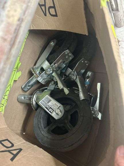 Scaffolding Set with Wheels