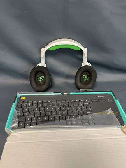 Logitech K400 Plus Media Keyboard and Turtle Beach Headset
