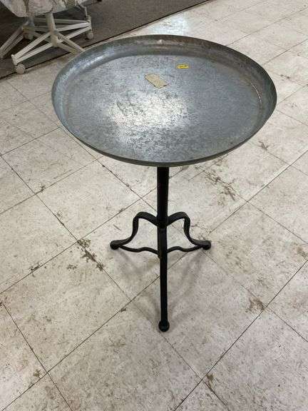 Metal Tray Table with Iron Base