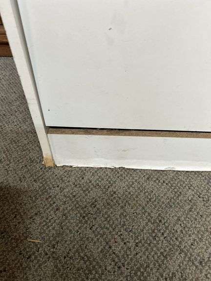 White shoe cabinet