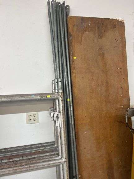 Scaffolding Set with Wheels