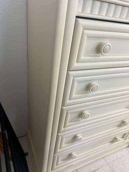 Painted Wood Dresser with 5 Drawers