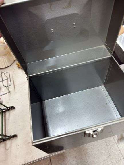 Lock box w/no key