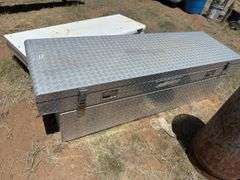Diamond Plate Aluminum Truck Bed Tool Box with Tools