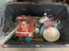 Box of miscellaneous items