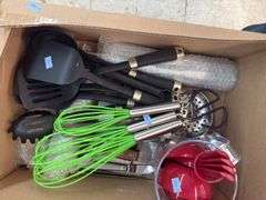Various kitchen supplies