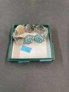Costume jewelry (bracelet)