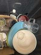Box of miscellaneous items