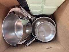 Various kitchen supplies