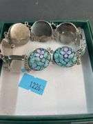 Costume jewelry (bracelet)