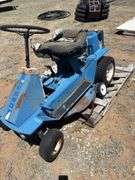 Ford Lawn Tractor - Project or Parts