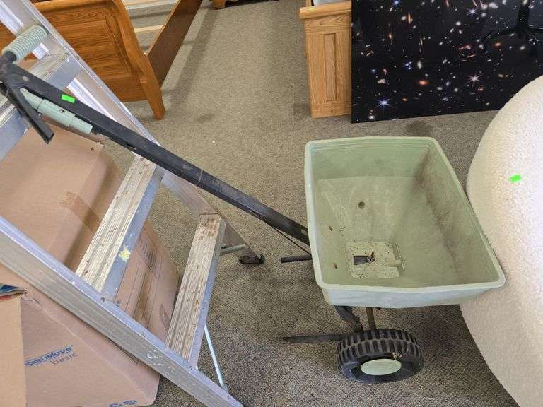 Seed Spreader image