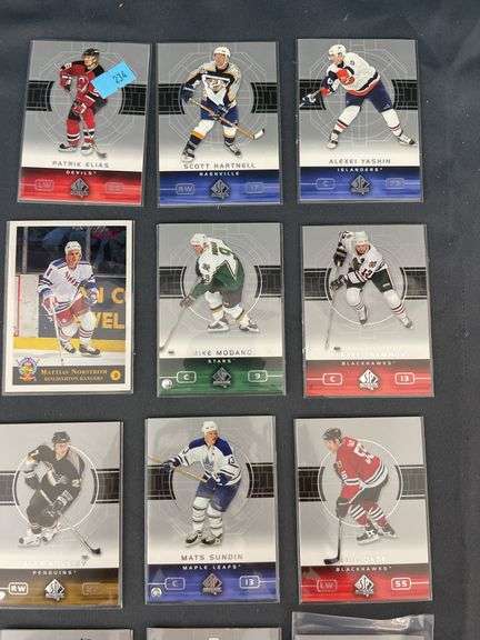 Hockey rookie cards