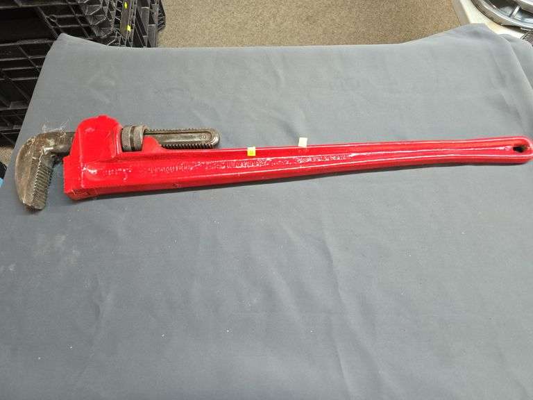 36" Pipe Wrench image
