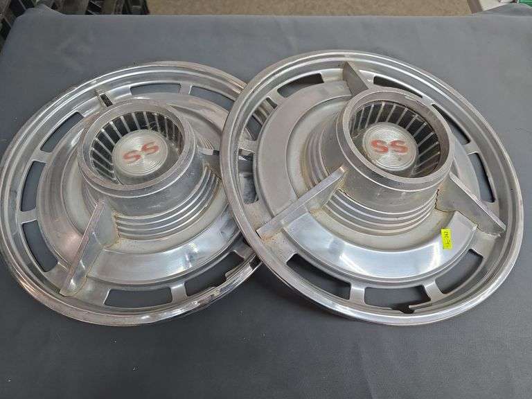 2 SS Hub Caps image