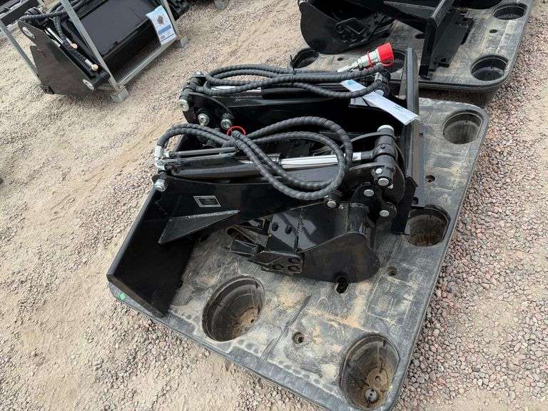 New IRLD 12" Mini Skid Hydraulic Digger Arm image