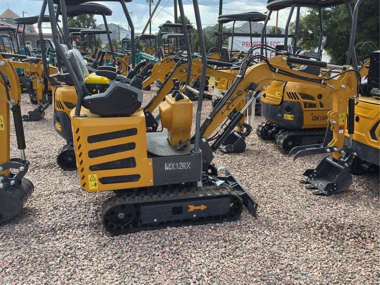 2025 CFG MX12RX Mini Excavator — 13.5 HP Gas image