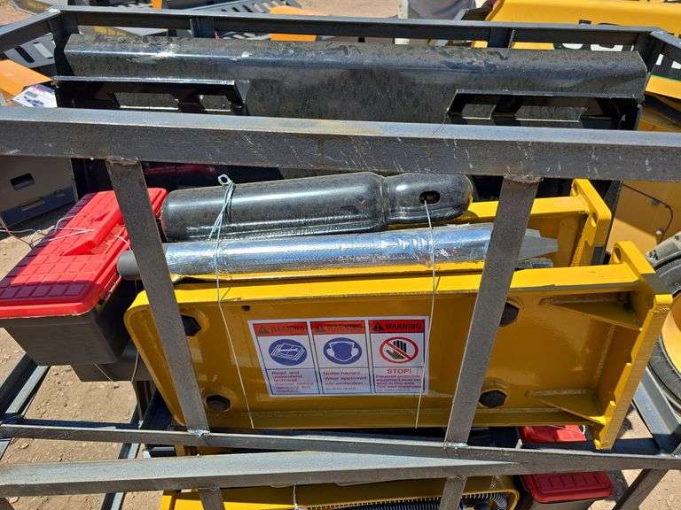 New CFGI Skid Steer Concrete Breaker 2024 SSHH680