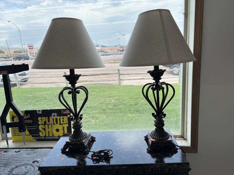 Matching set lamps image