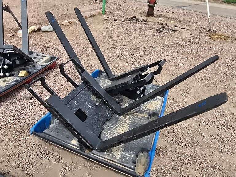 New Mini Excavator Pallet Forks image