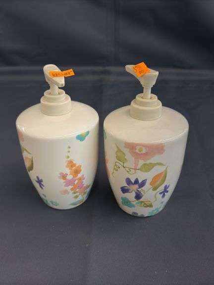 Soap dispensers image