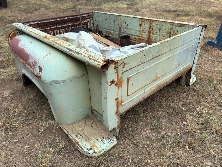 Chevrolet stepside truck bed