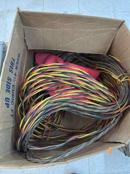Roll of wire image