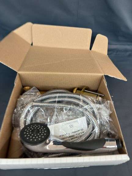 Delta shower head in original box image
