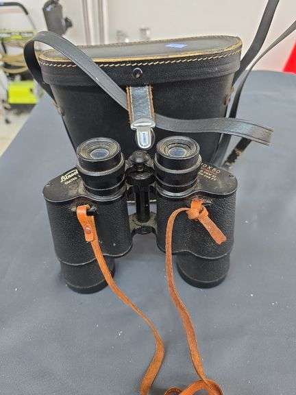 Binoculars image
