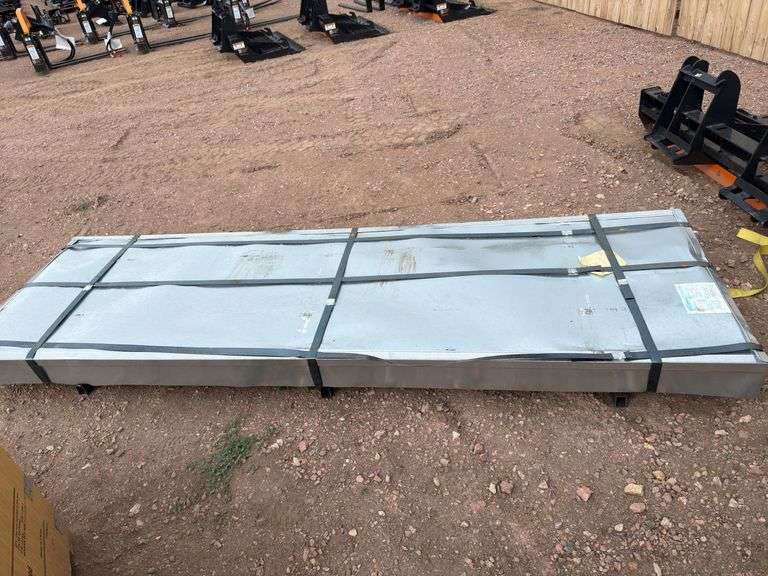 200 pieces of 10 FTX3FT 24 GA corrugated galvanized pro panel new in crate image