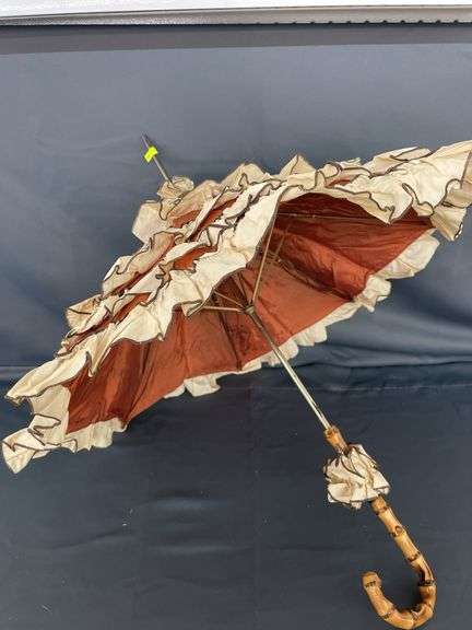 Elegant Ruffled Parasol with Bamboo Handle