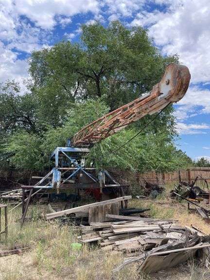 Truck bed crane image