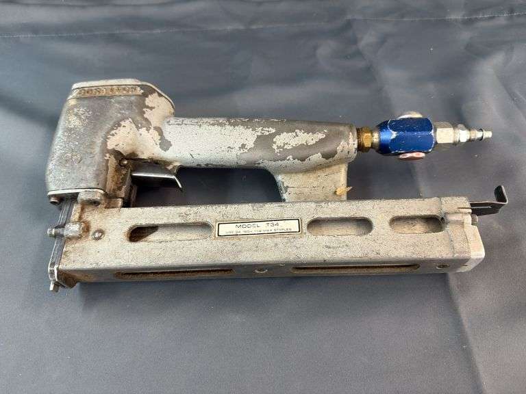 Bostitch Pneumatic staple gun image