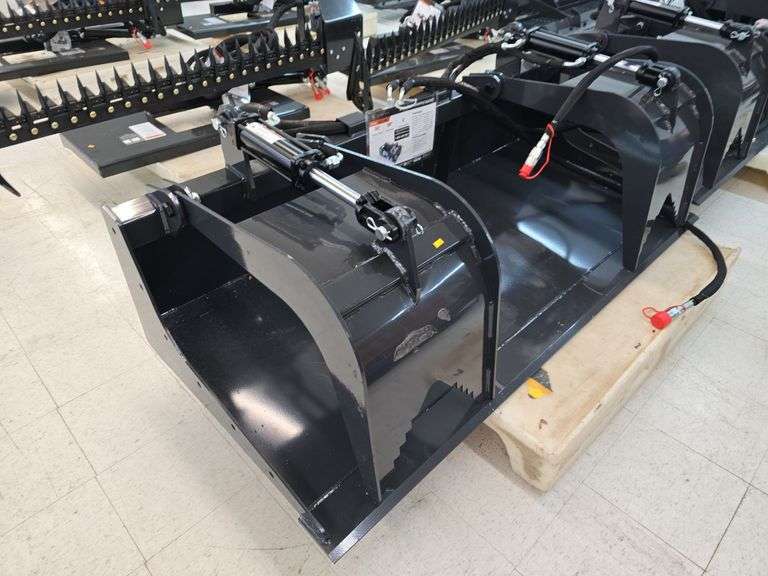 New Wolverine Skid Steer Grapple Bucket
