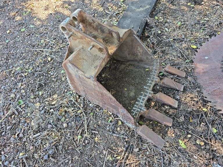 Tractor Bucket
