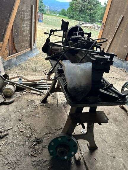 Warner metal lathe