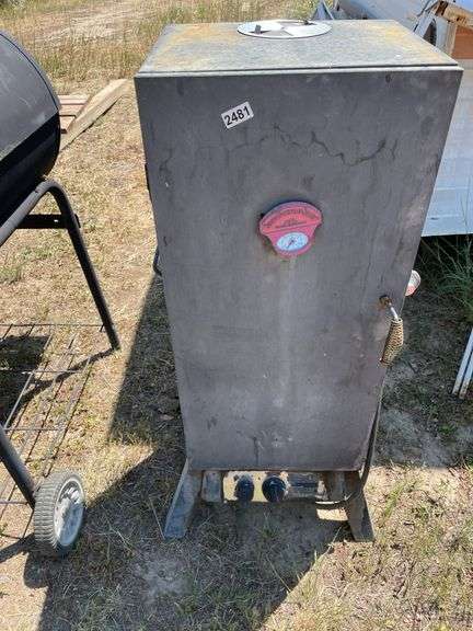 Smoky mountain propane smoker