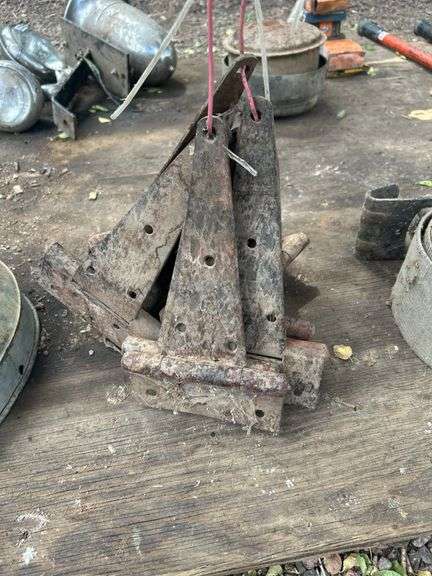 Hinges image