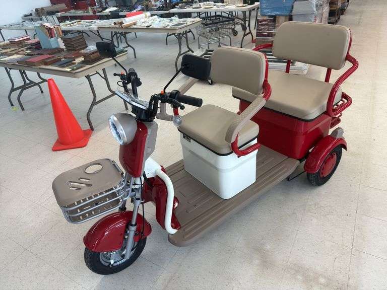 New Assembled IRGC40 Electric Mini Golf Cart- Red image