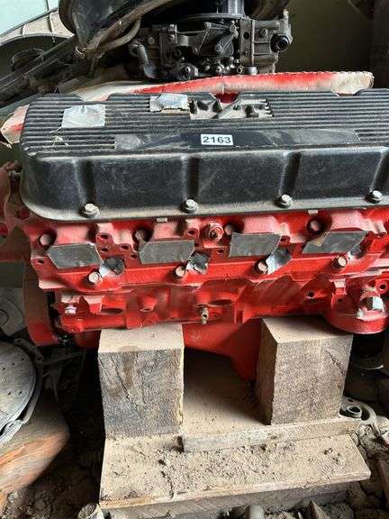 Big Block Chevy Motor & accessories