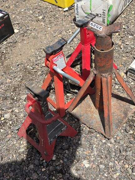 Assorted Jack Stands image