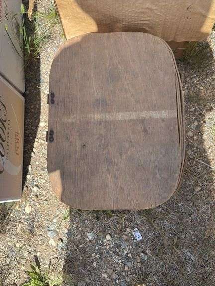 Woven Wood Picnic Basket with Lid